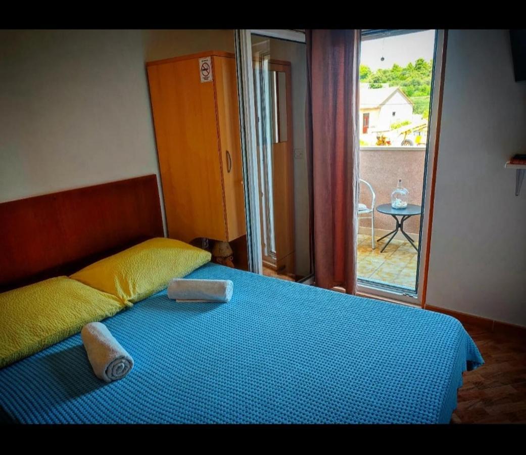 Studio Manora Sućuraj Dış mekan fotoğraf